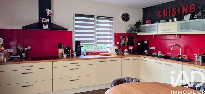 Maison - 255 m² - 6 pièces