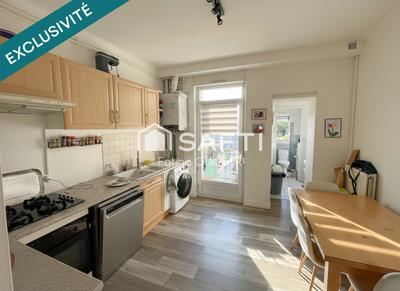 Appartement - 80 m² - 3 pièces