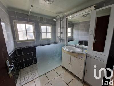 Maison - 107 m² - 6 pièces