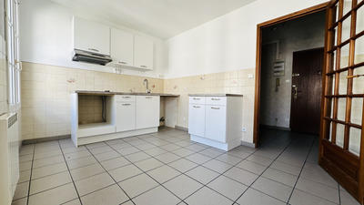 Appartement - 82 m² - 3 pièces