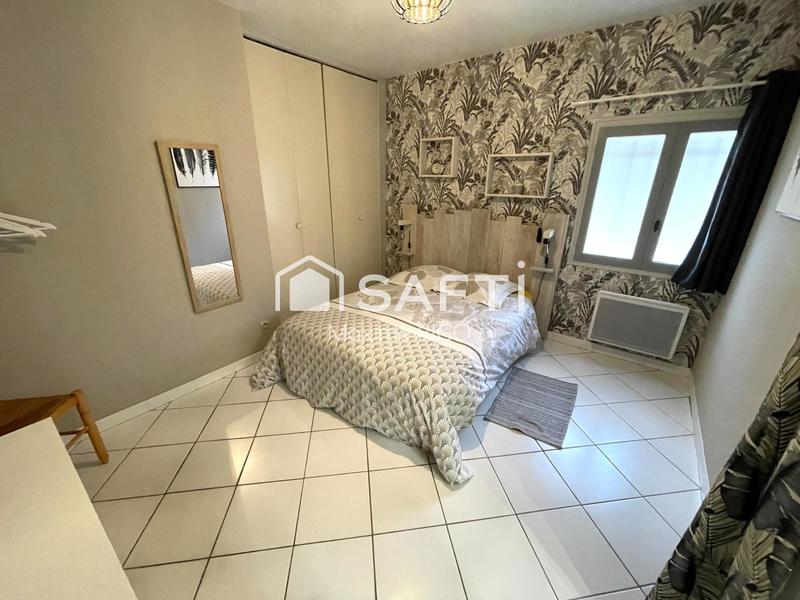 Maison - 255 m² - 7 pièces