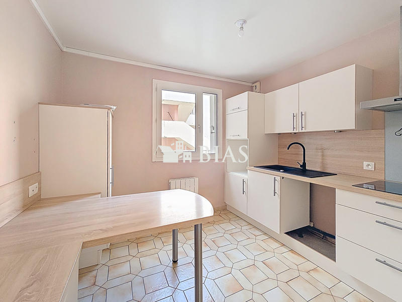 Appartement - 87 m² - 4 pièces