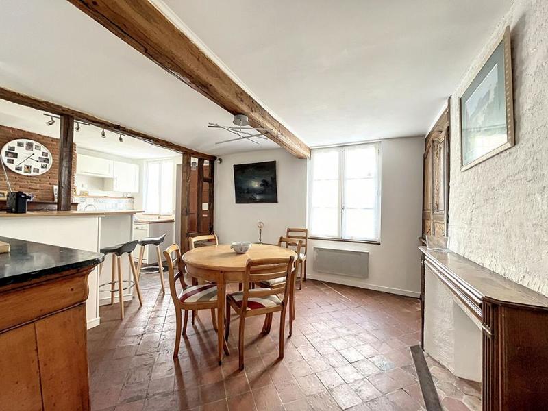 Maison - 90 m² - 5 pièces