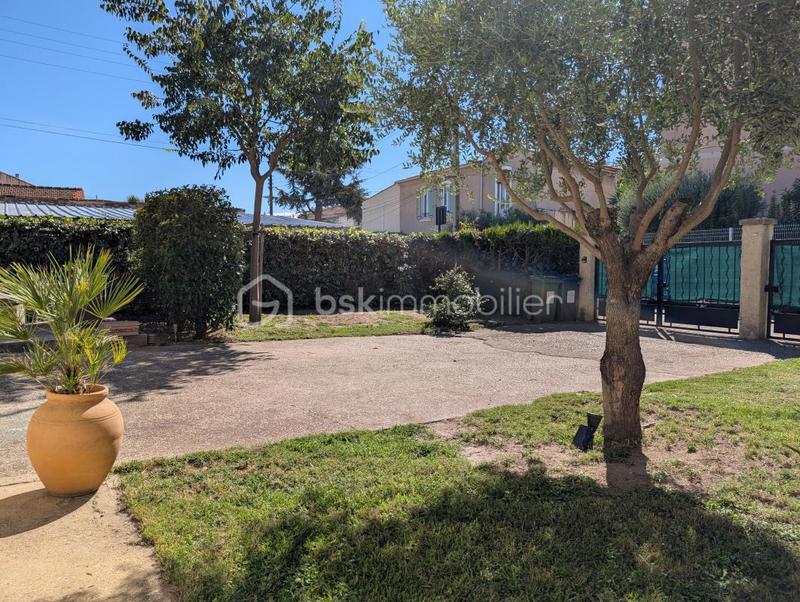 Maison traditionnelle - 114 m² - 5 pièces