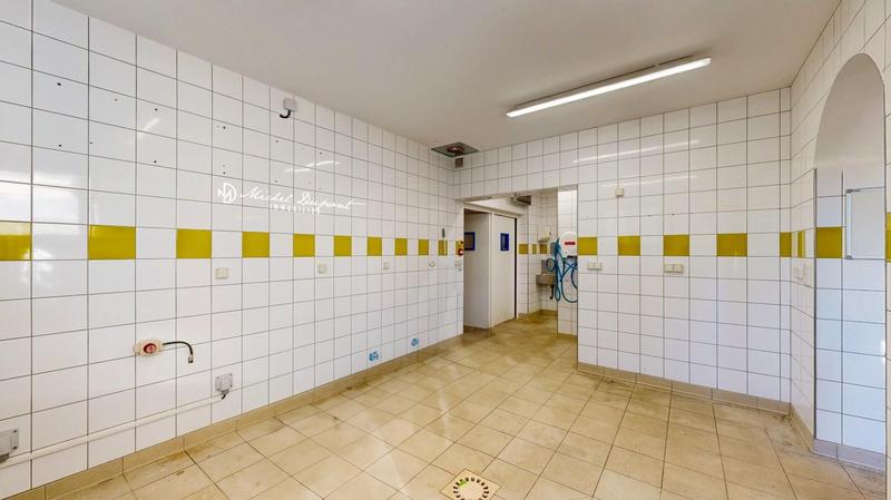 Maison - 251 m² - 8 pièces