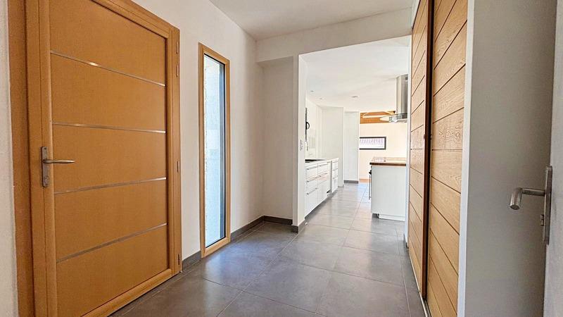 Maison - 149 m² - 6 pièces