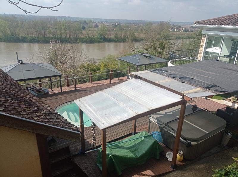 Maison - 140 m² - 8 pièces