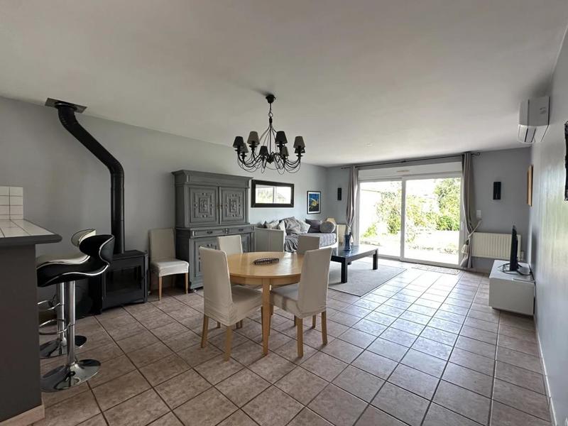 Maison - 122 m² - 7 pièces