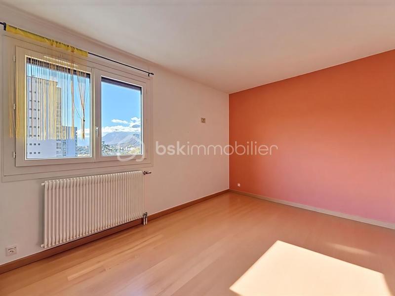Appartement - 107 m² - 5 pièces
