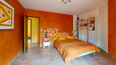 Maison - 280 m² - 10 pièces