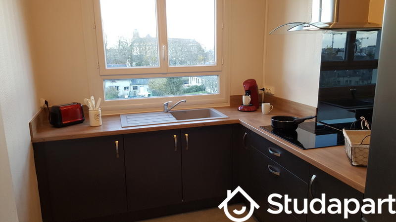 Chambre - 9 m² - 1 pièce