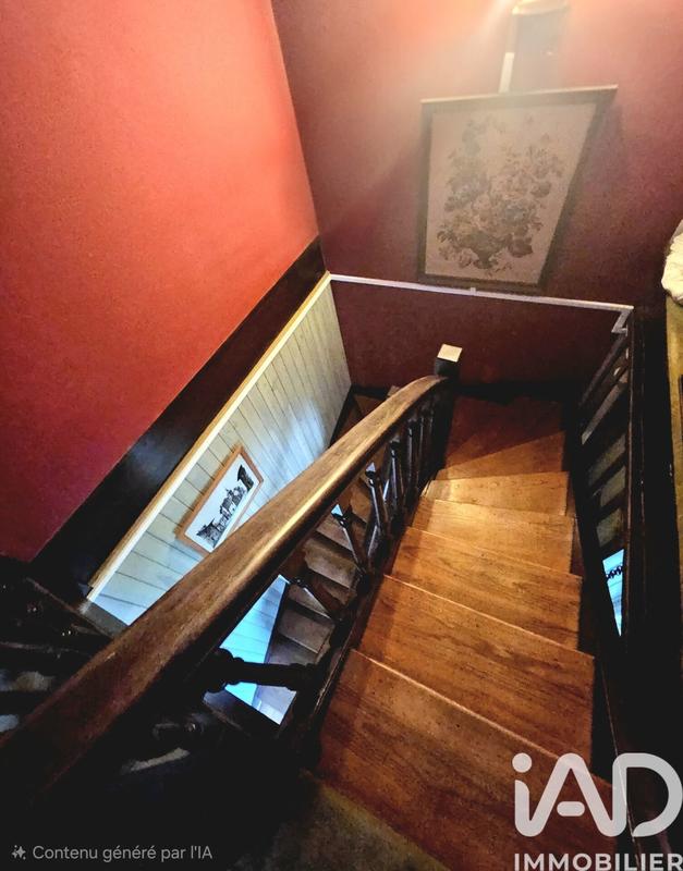 Maison - 217 m² - 8 pièces