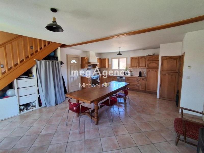 Maison - 142 m² - 6 pièces