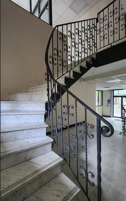 Local commercial - 377 m²