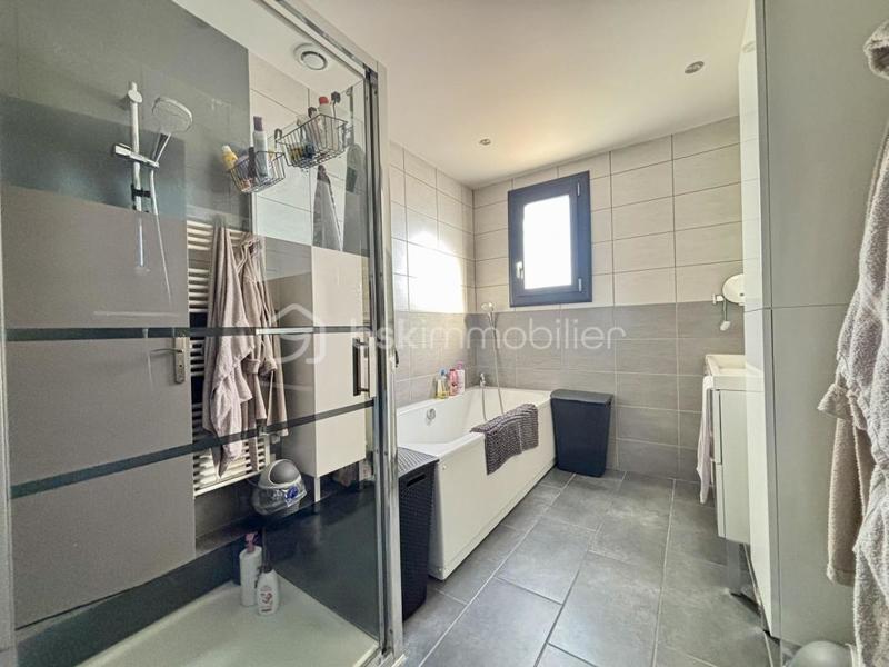 Maison - 127 m² - 5 pièces