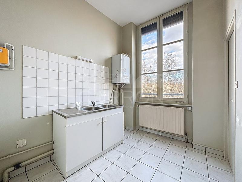 Appartement - 77 m² - 3 pièces