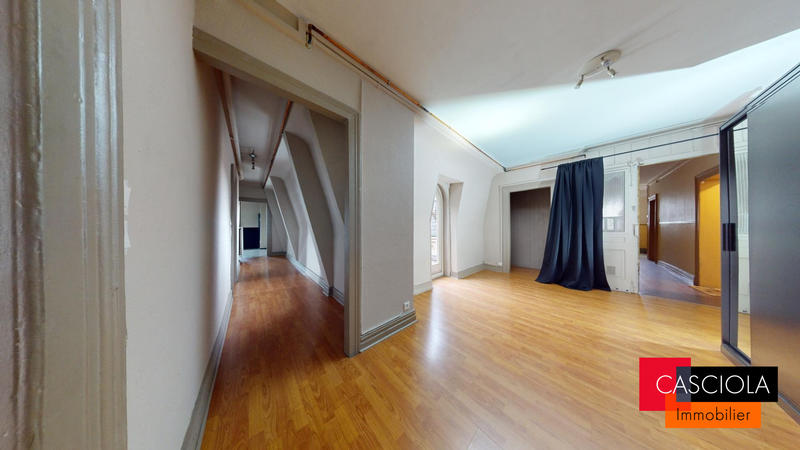 Appartement - 144 m² - 4 pièces