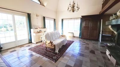 Pavillon - 185 m² - 8 pièces