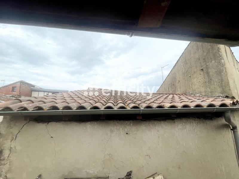 Grange - 180 m² - 2 pièces