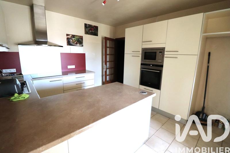 Maison - 111 m² - 6 pièces