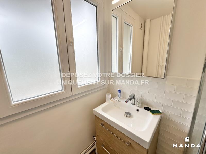 Chambre - 12 m² - 5 pièces