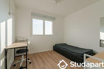 Chambre - 74 m² - 1 pièce