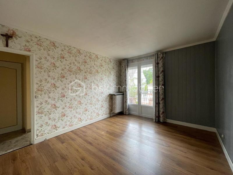 Maison traditionnelle - 169 m² - 7 pièces