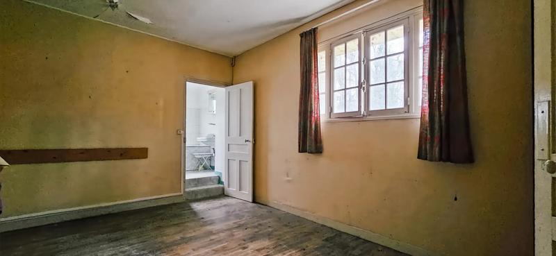 Maison - 220 m² - 9 pièces