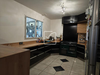 Maison - 165 m² - 6 pièces