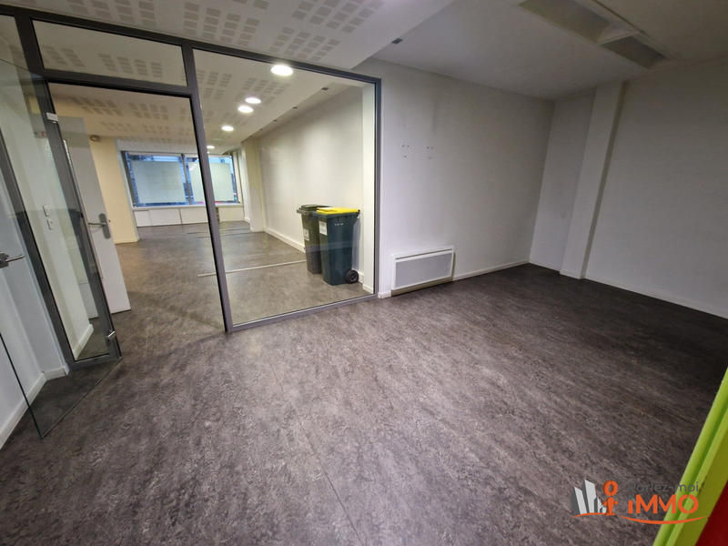 Appartement - 97 m² - 6 pièces