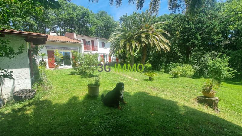 Villa - 263 m² - 7 pièces