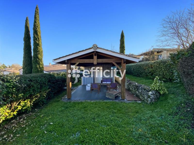 Maison - 140 m² - 5 pièces