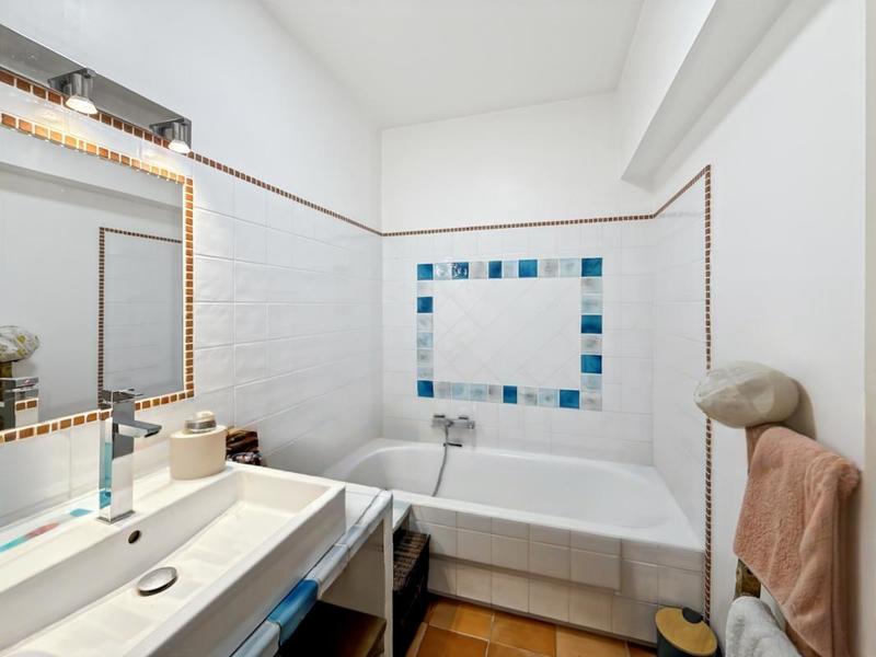 Appartement - 81 m² - 3 pièces