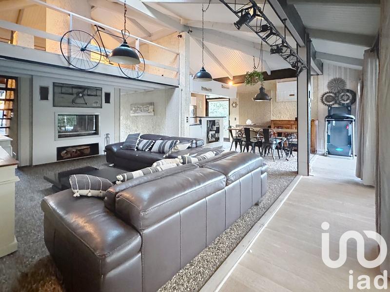 Maison - 137 m² - 5 pièces