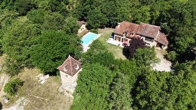 Maison - 190 m² - 7 pièces