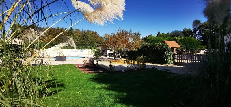 Maison - 284 m² - 10 pièces