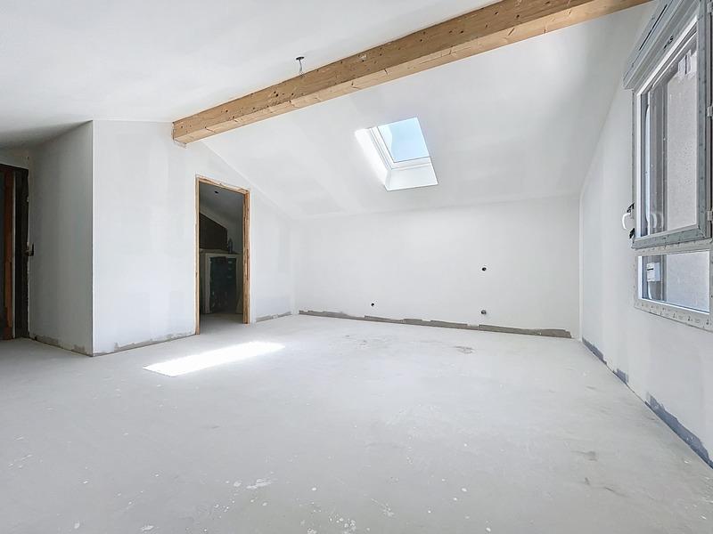 Appartement - 101 m² - 4 pièces