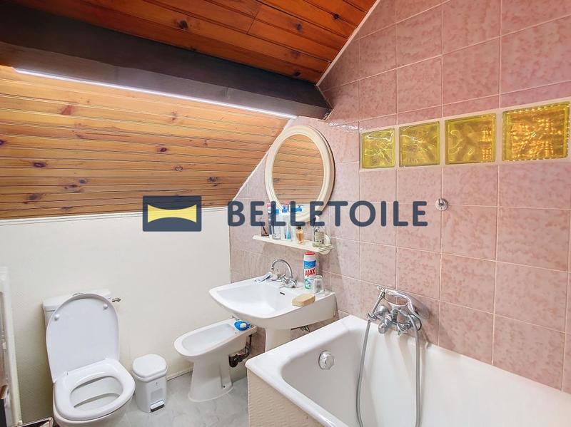 Pavillon - 238 m² - 6 pièces