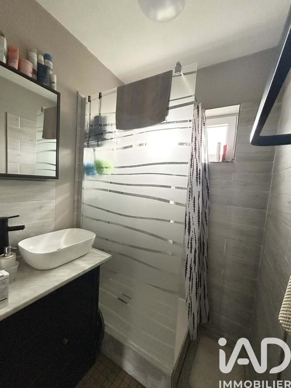 Maison - 99 m² - 6 pièces