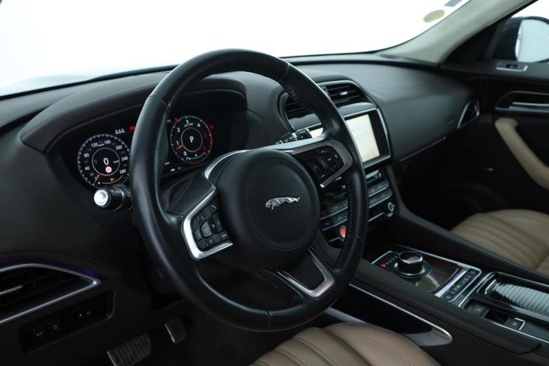 Jaguar F-Pace 3.0 d V6 Portfolio 4x4 Bva8 300 ch