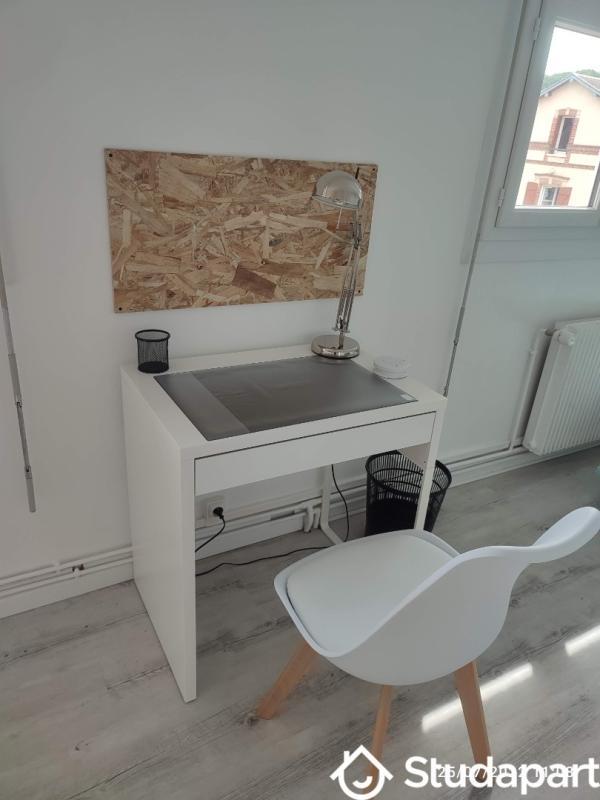 Chambre - 15 m² - 1 pièce