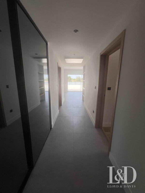 Appartement - 132 m² - 4 pièces