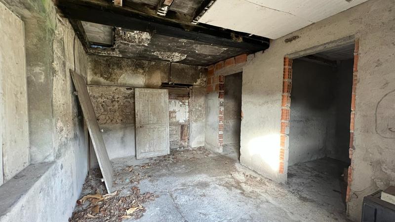 Maison - 230 m² - 9 pièces