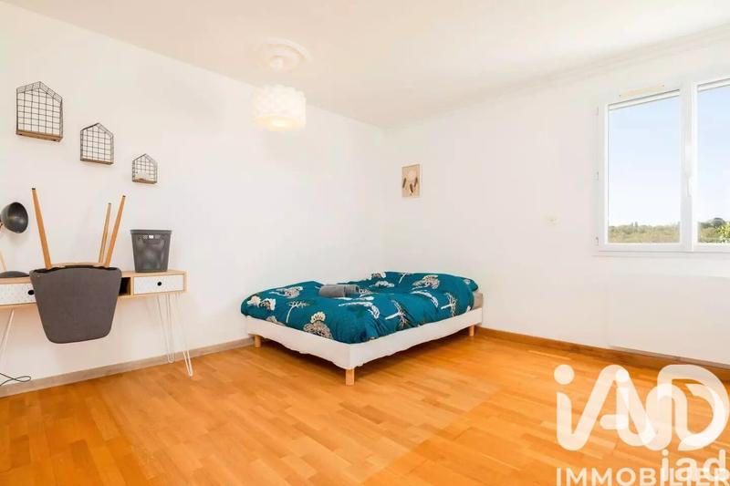 Appartement - 98 m² - 5 pièces