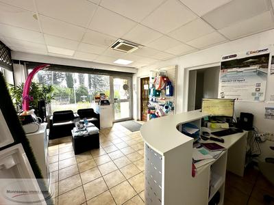 Local d'activités - 74 m² - 3 pièces