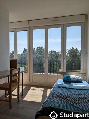 Chambre - 10 m² - 1 pièce