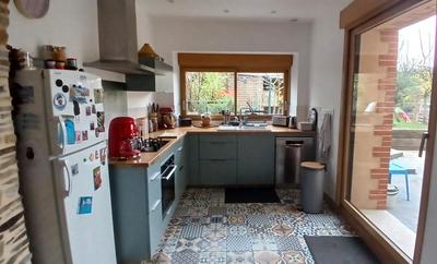 Maison - 94 m² - 5 pièces