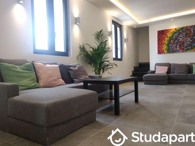 Chambre - 14 m² - 1 pièce