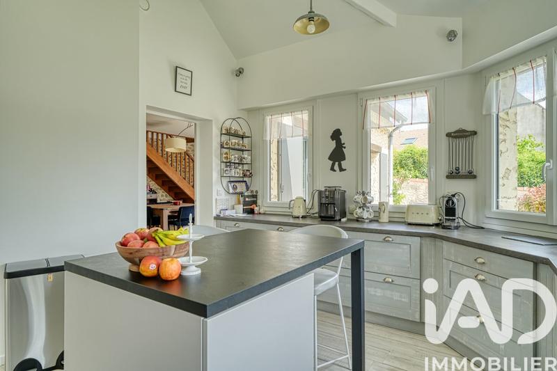 Maison - 196 m² - 8 pièces