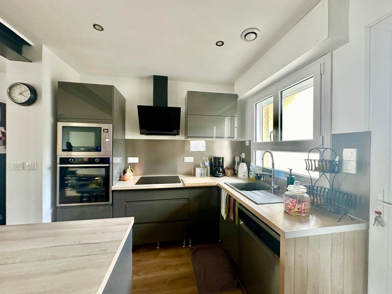 Maison - 89 m² - 5 pièces